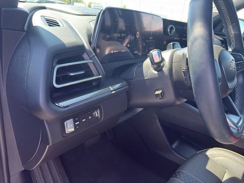 Certified 2026 Chevrolet Traverse High Country w/ LPO, Floor Liner Package AWD/4WD image 15