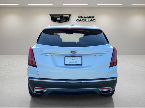 Used 2021 Cadillac XT5 Premium Luxury FWD image 4