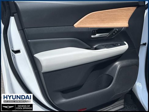 Used 2025 Toyota Grand Highlander FWD image 19