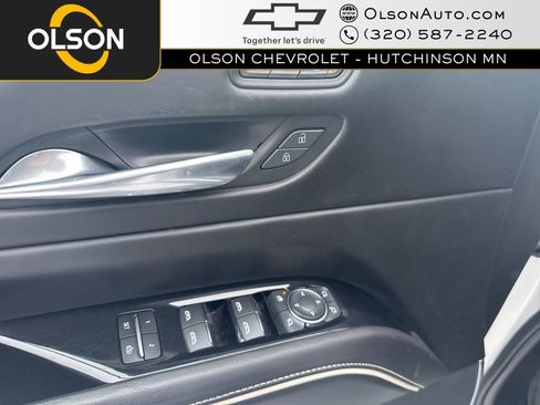 Used 2022 Cadillac Escalade ESV Premium Luxury Platinum image 10