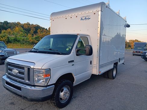 Used 2014 Ford E-350 and Econoline 350 Super Duty RWD image 1
