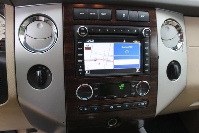 Used 2011 Ford Expedition XLT w/ 203A Rapid Spec Order Code AWD/4WD image 17