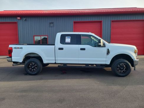 Used 2021 Ford F250 XLT w/ XLT Value Package image 11