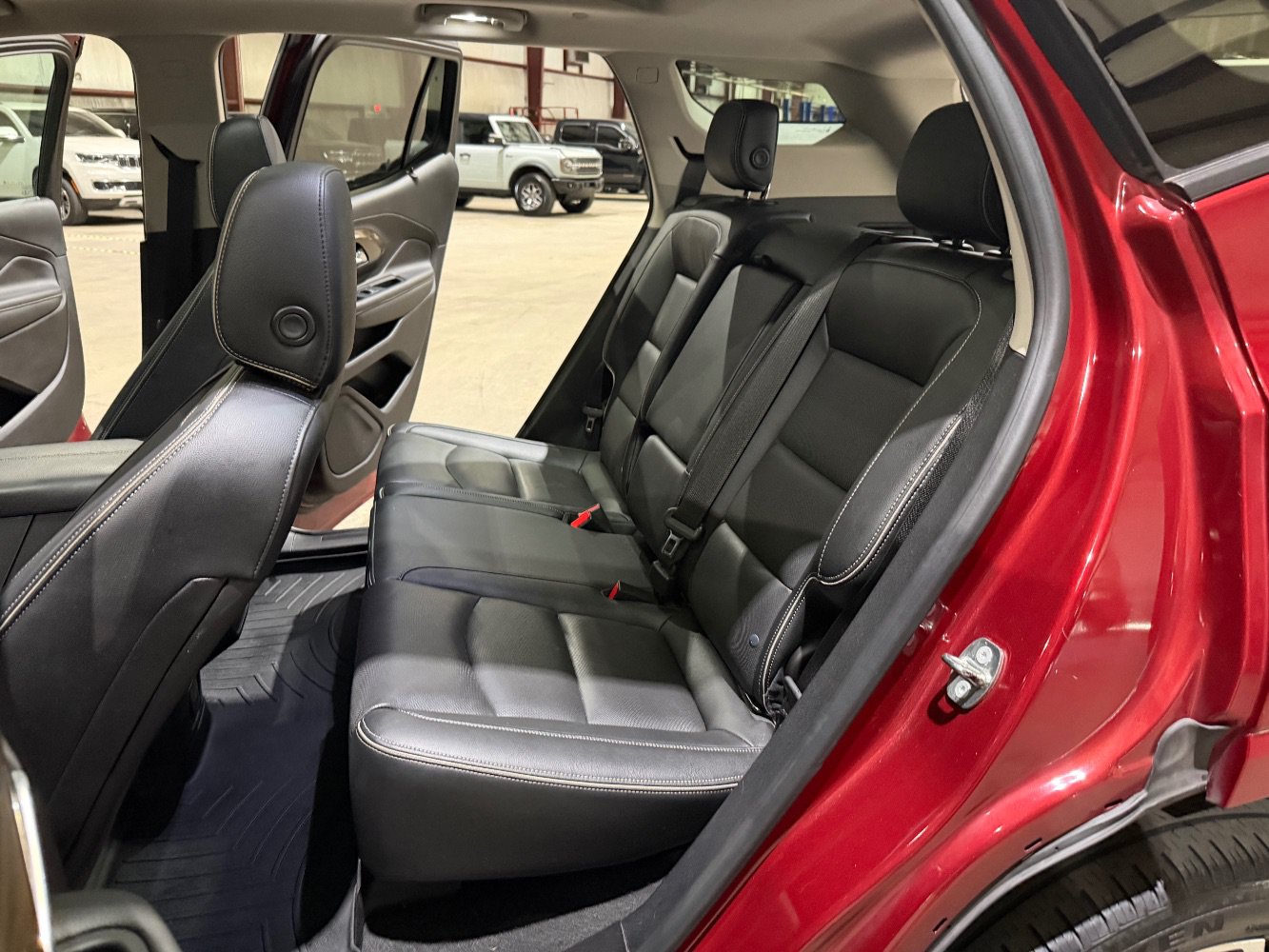 Used 2018 GMC Terrain Denali w/ Comfort Package FWD image 18