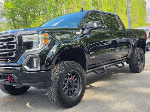 Used 2021 GMC Sierra 1500 AT4 w/ AT4 Premium Package image 3