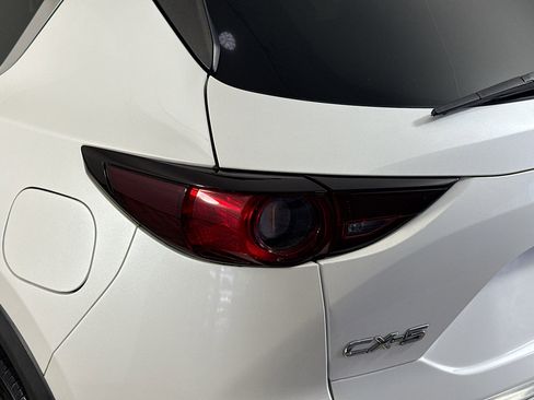 Used 2018 MAZDA CX-5 Touring FWD image 36