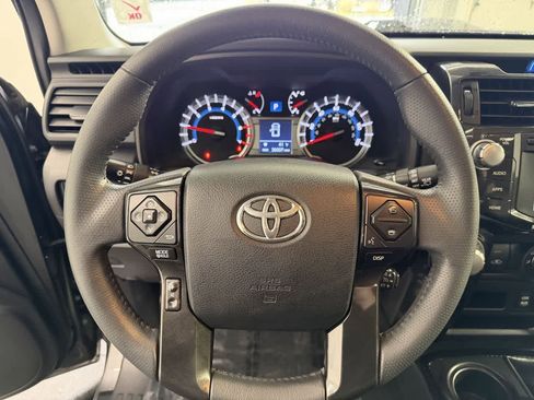 Used 2019 Toyota 4Runner TRD Off-Road Premium image 17