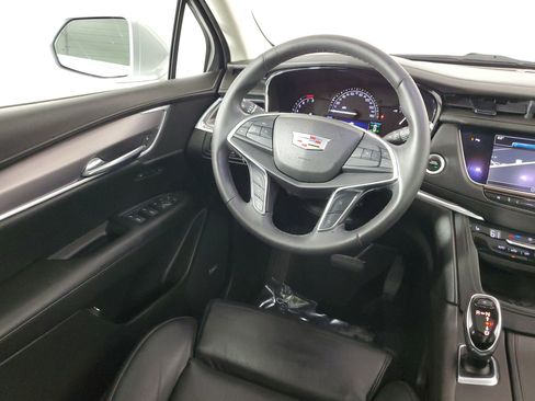 Used 2017 Cadillac XT5 Luxury w/ Driver Awareness Package image 48