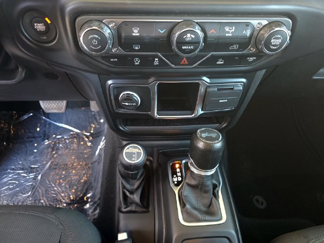 Certified 2022 Jeep Wrangler Unlimited Sport AWD/4WD image 13
