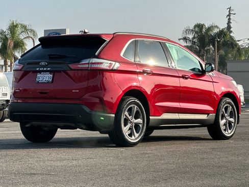 Certified 2022 Ford Edge SEL w/ Sport Appearance Package image 4