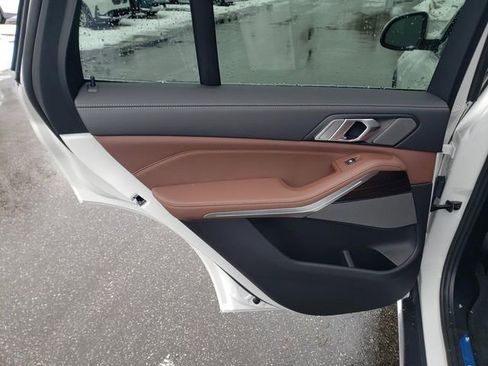 New 2026 BMW X5 xDrive40i w/ Premium Package image 12