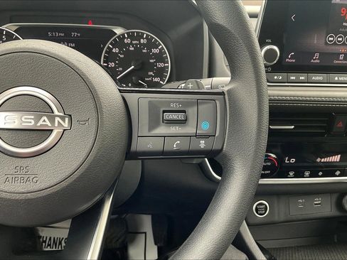 Certified 2023 Nissan Rogue SV image 25