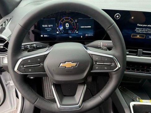 New 2026 Chevrolet Equinox LT FWD image 7