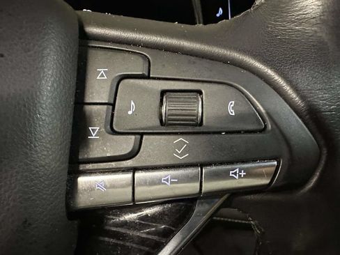 Certified 2022 Cadillac Escalade ESV Sport w/ Touring Package AWD/4WD image 32
