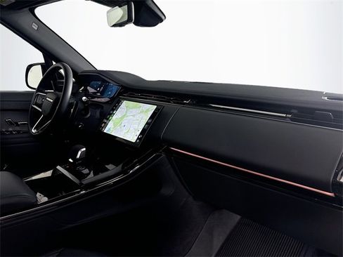 Used 2025 Land Rover Range Rover Sport SE image 29