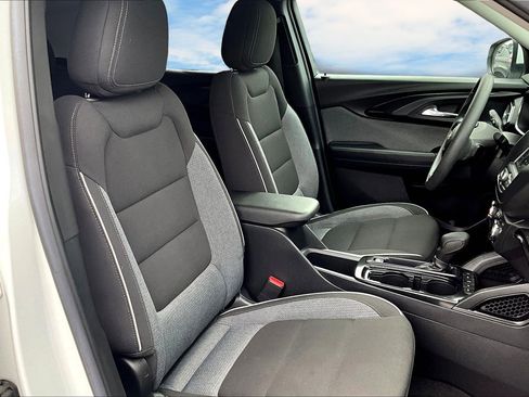 Used 2023 Chevrolet TrailBlazer LT image 21