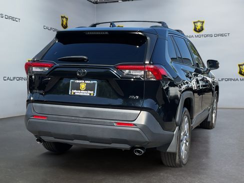 Used 2023 Toyota RAV4 XLE Premium FWD image 5