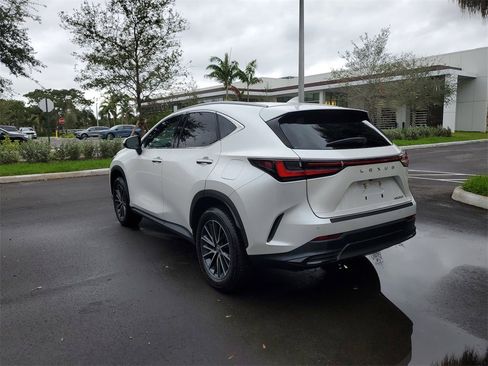 Used 2024 Lexus NX 250 FWD w/ Premium Package image 3