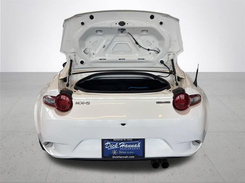 Used 2023 MAZDA MX-5 Miata Grand Touring RWD image 9