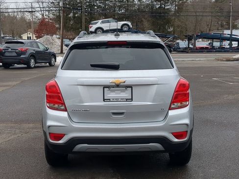 Used 2019 Chevrolet Trax LT w/ LT Convenience Package AWD/4WD image 5