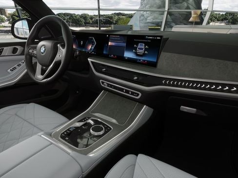 Used 2026 BMW X5 xDrive40i w/ Climate Comfort Package image 39