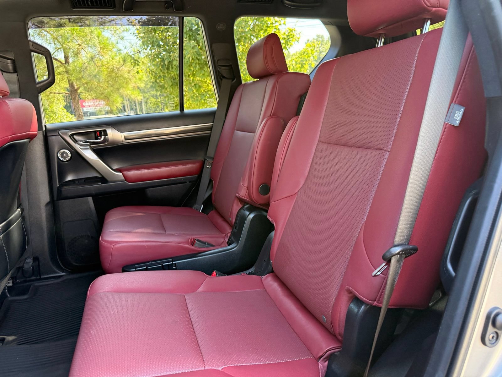 Used 2021 Lexus GX 460 Premium w/ Accessory Package AWD/4WD image 41