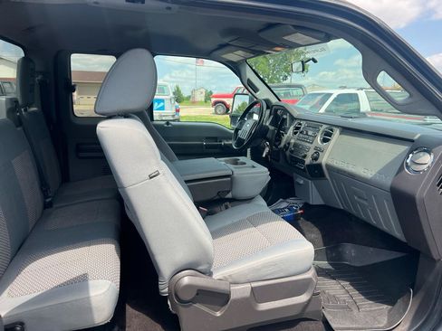 Used 2011 Ford F250 XLT w/ XLT Interior Pkg AWD/4WD image 10
