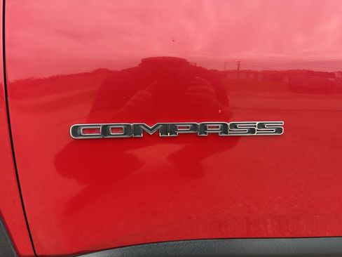 Used 2024 Jeep Compass Limited AWD/4WD image 32
