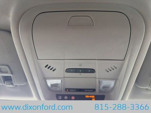 Used 2018 Chevrolet Equinox LT FWD image 19
