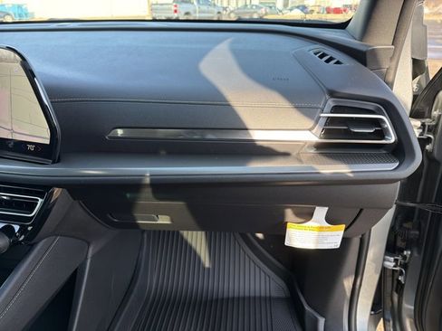 New 2026 Chevrolet Traverse LT image 36