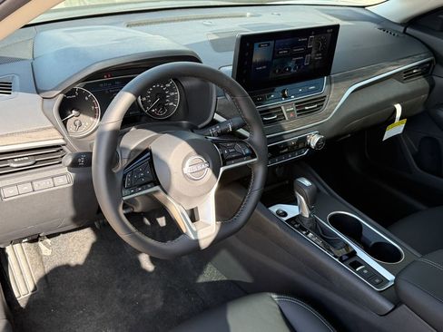 New 2026 Nissan Altima 2.5 SV w/ SV Premium Package image 18