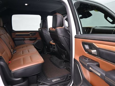 Used 2022 RAM 1500 Limited w/ Off Road Group AWD/4WD image 12