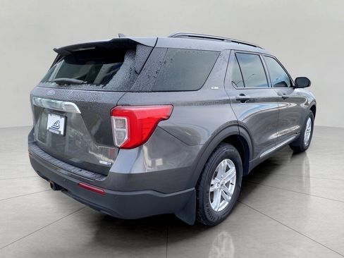Used 2020 Ford Explorer XLT w/ Comfort Package image 5