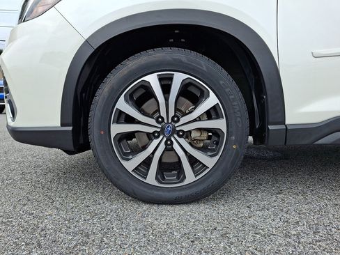 Used 2019 Subaru Forester Limited w/ Popular Package #3 AWD/4WD image 9