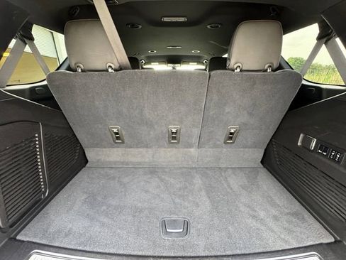 Used 2021 Chevrolet Tahoe Z71 w/ Luxury Package image 30