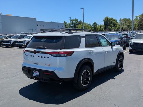 New 2026 Nissan Pathfinder Rock Creek AWD/4WD image 3