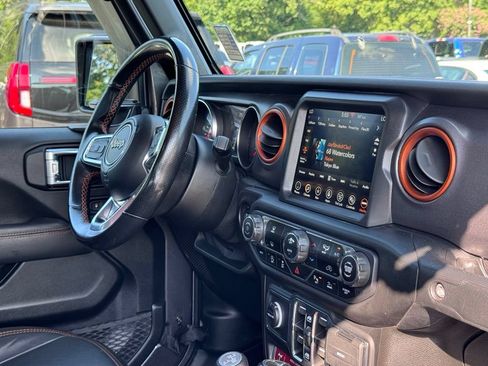 Used 2021 Jeep Gladiator Mojave AWD/4WD image 5