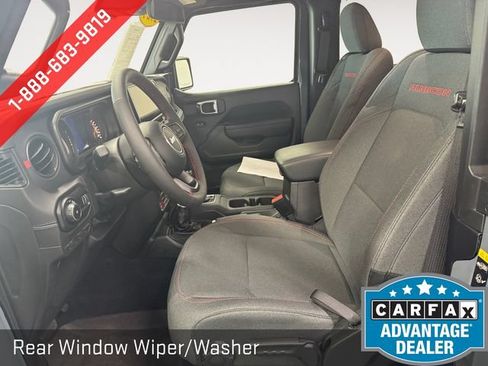 Used 2024 Jeep Wrangler Rubicon w/ Convenience Group AWD/4WD image 8