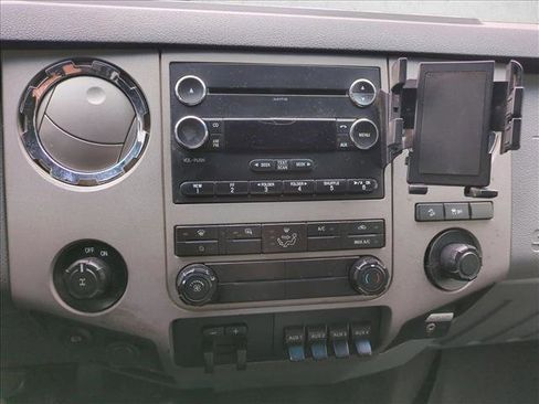 Used 2016 Ford F350 XLT w/ XLT Value Package image 12