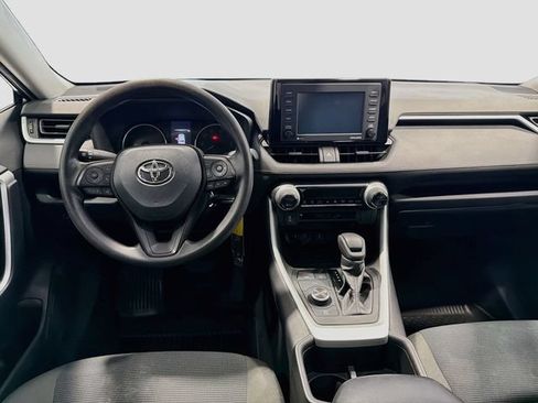 Certified 2022 Toyota RAV4 LE AWD/4WD image 18