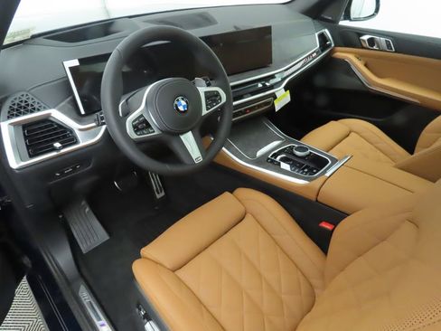 Used 2026 BMW X5 xDrive40i w/ M Sport Package image 10