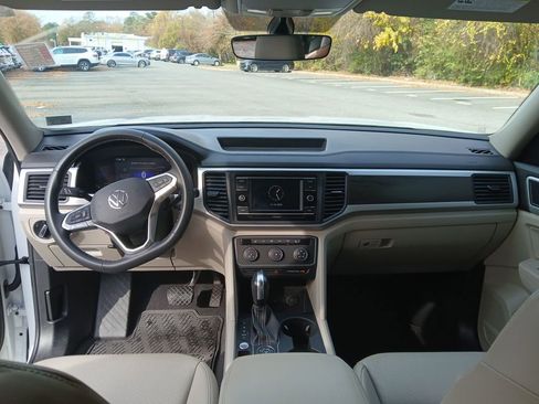 Used 2022 Volkswagen Atlas SE image 12