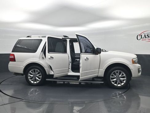 Used 2017 Ford Expedition Limited w/ Equipment Group 301A image 33