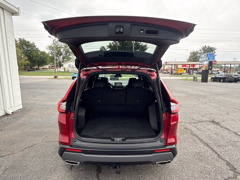 Used 2025 Honda CR-V Sport Touring image 9