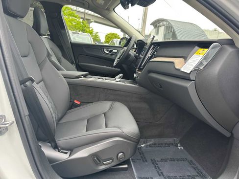 New 2026 Volvo XC60 T8 Plus w/ Protection Package Premier AWD/4WD image 10