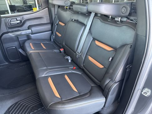 Used 2020 GMC Sierra 1500 AT4 w/ AT4 Premium Package image 8