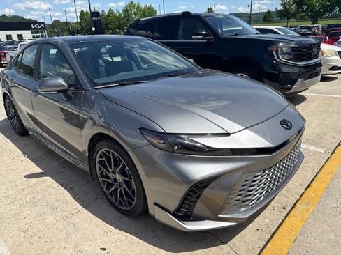 Used 2025 Toyota Camry XSE FWD image 26