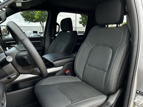 Used 2025 RAM 1500 Lone Star image 29