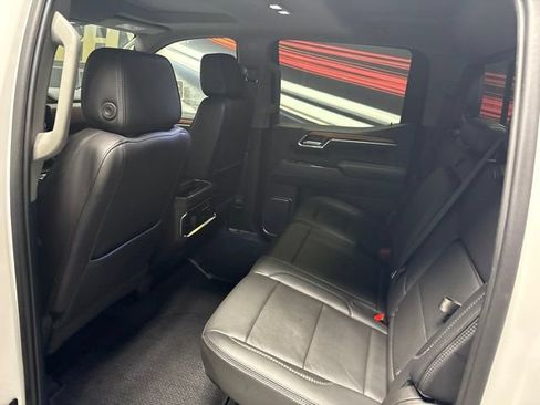 Used 2023 GMC Sierra 1500 Denali w/ Technology Package AWD/4WD image 15