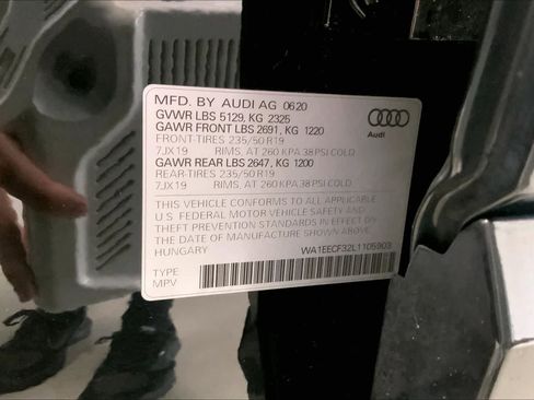 Used 2020 Audi Q3 2.0T Premium Plus w/ Premium Plus Package image 18